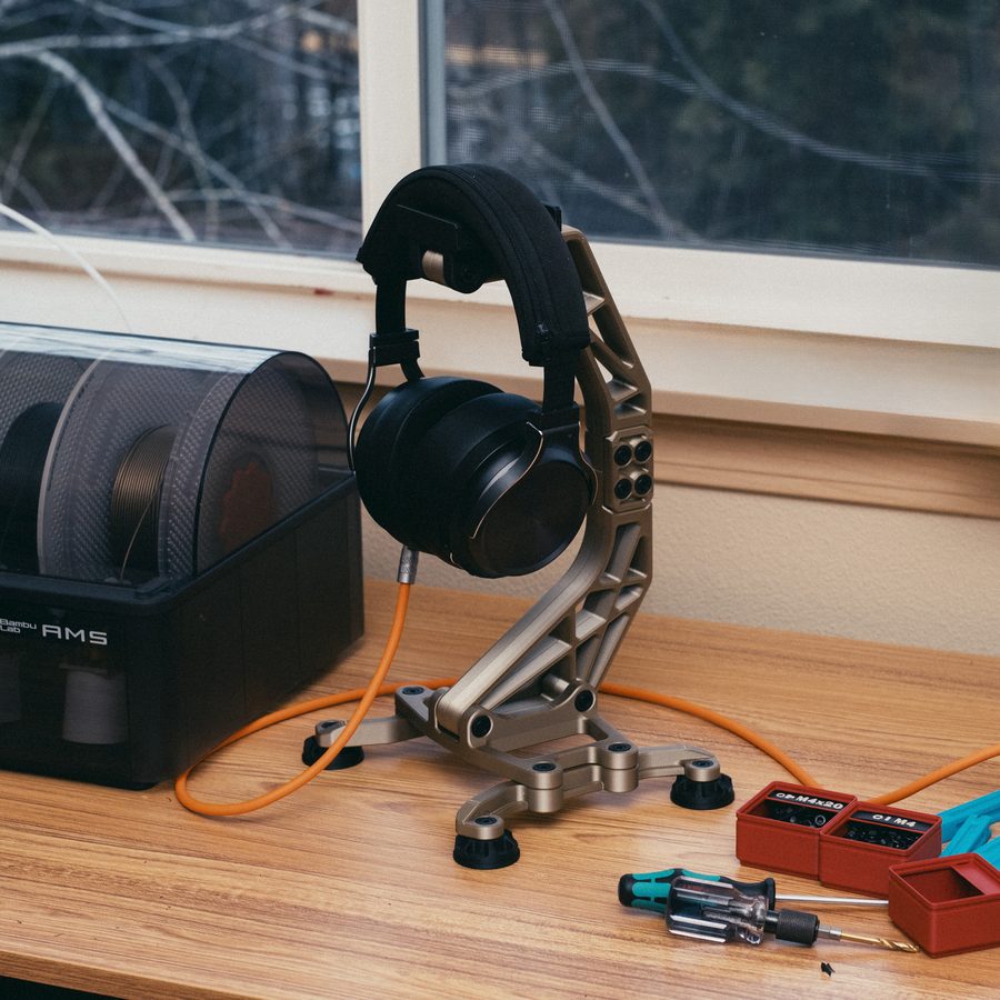 Headphone Stand - Industrial